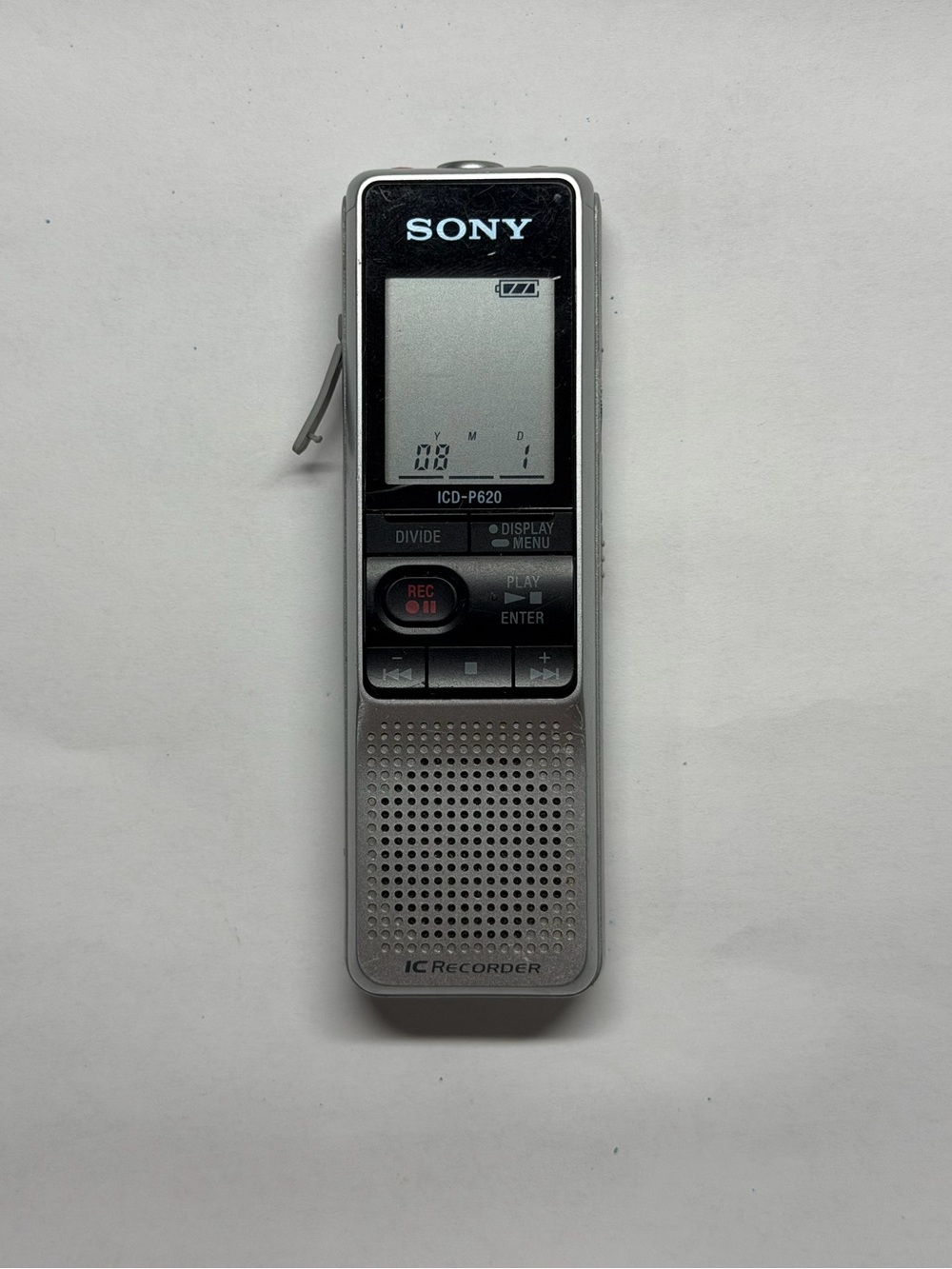 Sony ICD-P620 Digital Voice Recorder Dictaphone Handheld 512MB